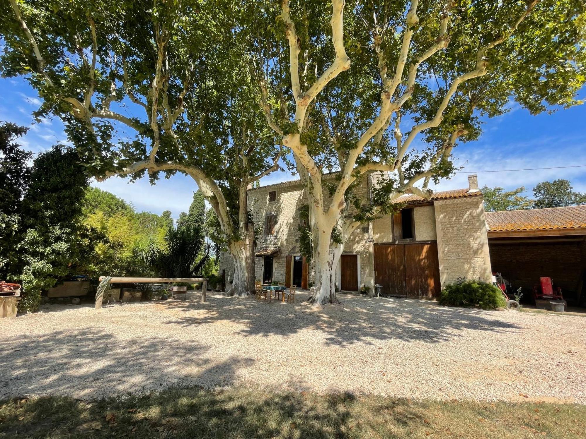 Gite Mas Provencal Tarascon Eksteriør billede